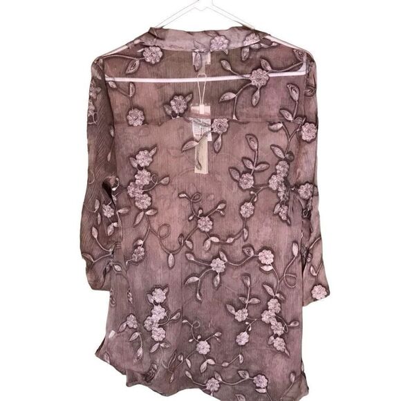 Cupio blush plum semi sheer long sleeve blouse Size Medium appliqué 3D NWT - Picture 2 of 5